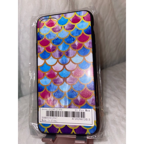 Colorful Fish Scales iPhone 11 Pro Max Case 💕 - Picture 13 of 17